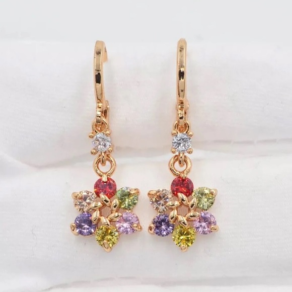 Jewelry - 18K Gold Filled Floral Flower Diamond Earrings
